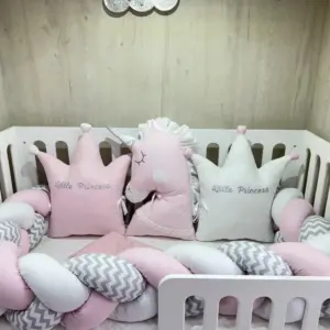 Бутиков обиколник Little Princess - Бяло и розово за бебешка кошара &ndash; ръчна изработка