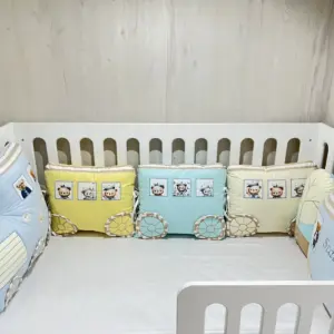 Бутиков обиколник Влак - Жълто и синьо за бебешка кошара &ndash; ръчна изработка